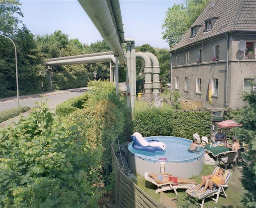 Das sind die kulturellen Höhepunkte im Mai Der Fotograf hat Humor: „Das Rohrgebiet“ heißt dieses Foto von Hendrik Lietmann aus dem Jahr 2009.
