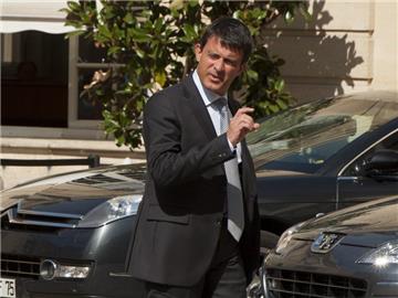 Der französische Innenminister Manuel Valls kündigte in einem Interview an, im September nach Rumänien zu reisen. Foto: Etienne Laurent/Archiv