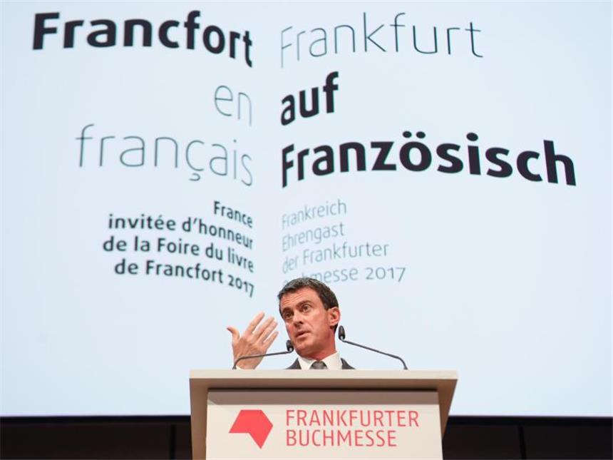 Frankreich plant Kulturoffensive - Buchmesse-Ehrengast 2017 Der französische Ministerpräsident Manuel Valls in Frankfurt am Main. Foto: Arne Dedert