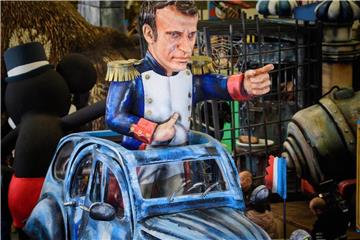 Der französische Staatspräsident Emmanuel Macron als Napoleon. Foto: Andreas Arnold