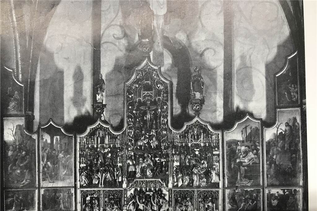 Auf der Spurensuche nach dem vergessenen Schutzpatron von Dorsten Der frühere Hochaltar in der St. Agatha-Kirche wurde auch mit einem Abbild von St. Nikolaus (rechts) geschmückt.