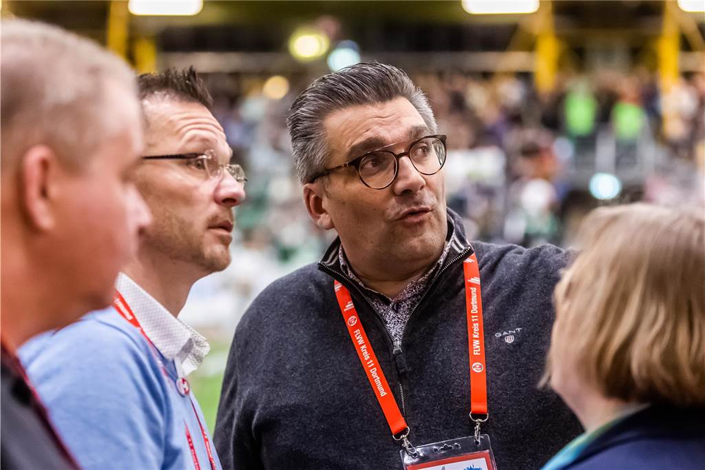 Schwerter Klubs reagieren auf Reformpläne des Fußbalkreises: Meinungen sind gespalten Der Fußballkreis Dortmund um den Vorsitzenden Andreas Edelstein (2. von rechts) plant eine umfangreiche Reform. Diese hätte auch Auswirkungen auf die Schwerter Fußballklubs
