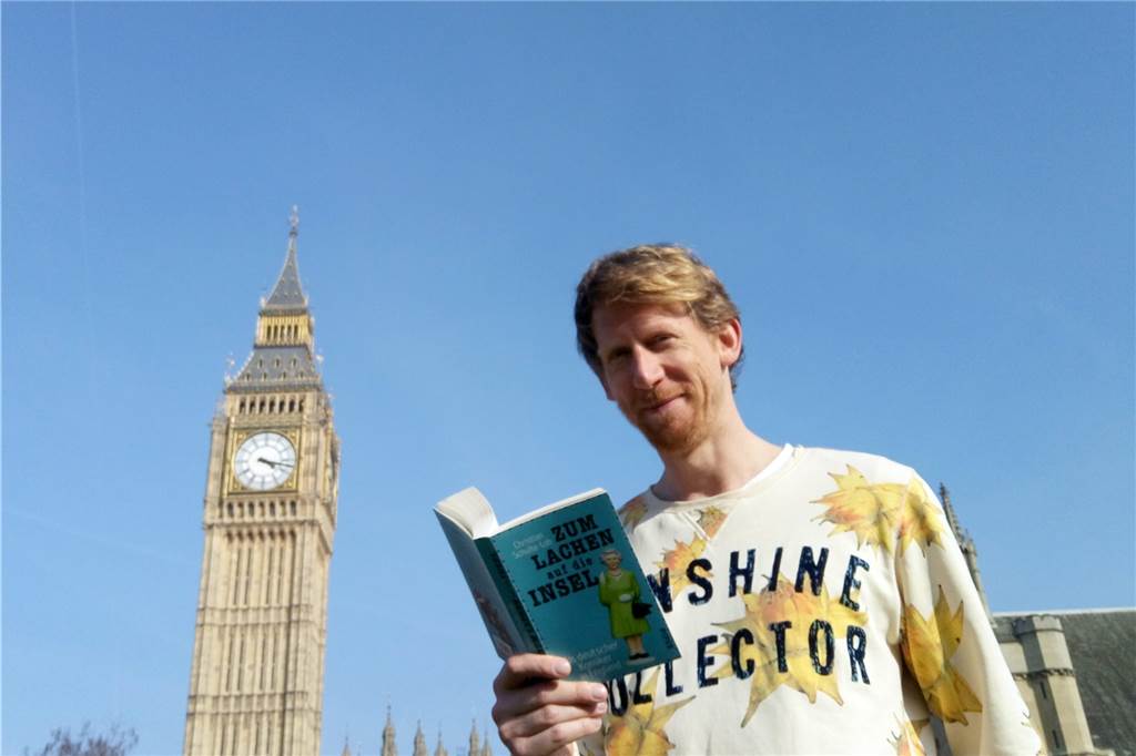 Halterner im Ausland: Wie sehr interessiert sie die Bundestagswahl? Der gebürtige Halterner Christian Schulte-Loh lebt als Komiker in London. Er hat nun ein Buch geschrieben: „Zum Lachen auf die Insel – Als deutscher Komiker in England“.