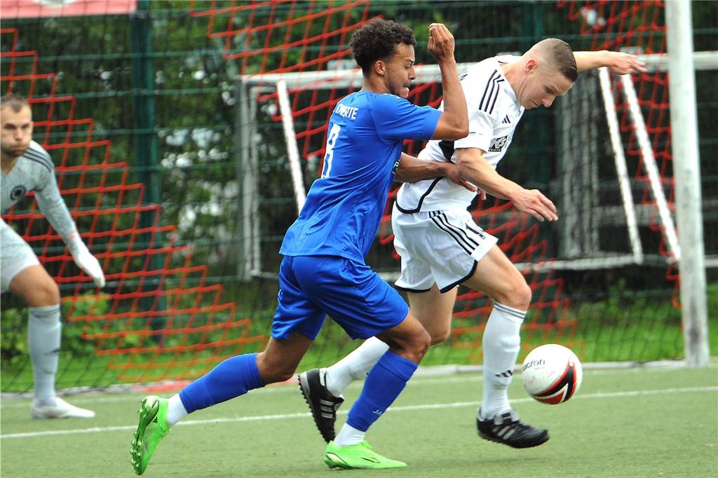 Der Geisecker ist nach einem 3:0-Endspielsieg gegen den VfL Schwerte der Stadtmeister 2023. 
