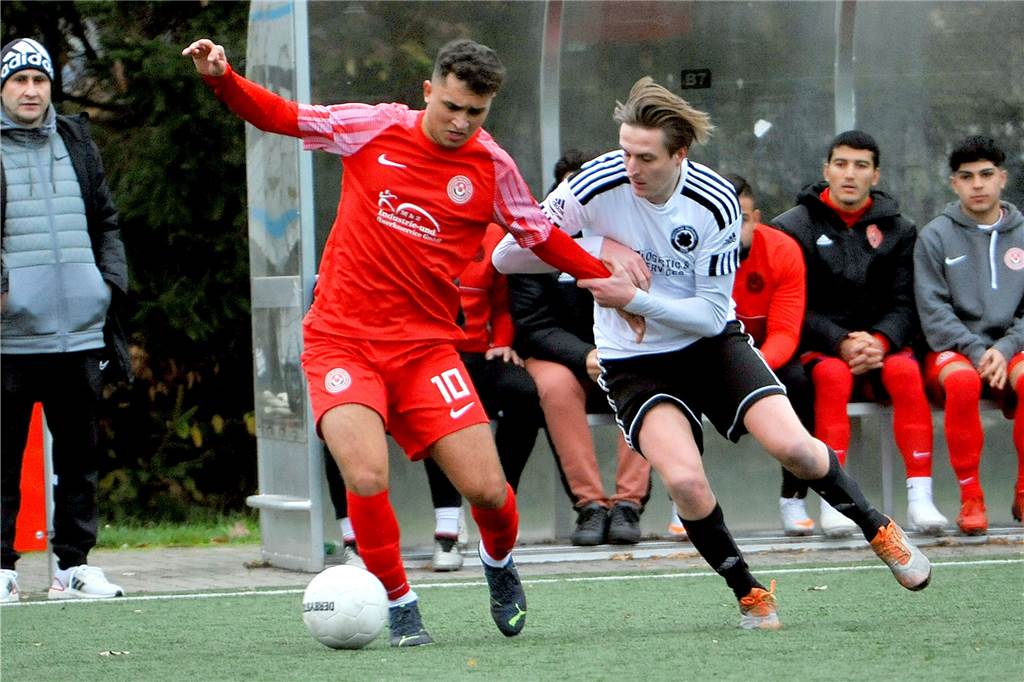 Fotostrecke zum Durchklicken: Viele Bilder vom Fußball, Handball und Futsal Der Geisecker SV gewann gegen Evin Selimiye Spor mit 4:3.