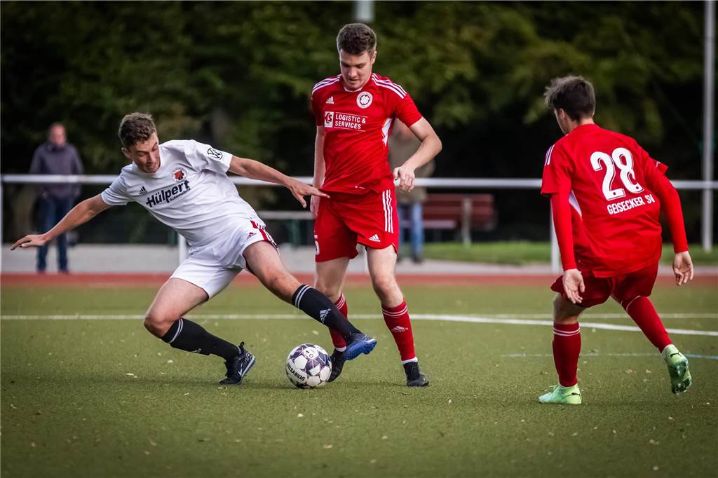 Der Geisecker SV hat beim TuS Eichlinghofen mit 0:3 verloren.