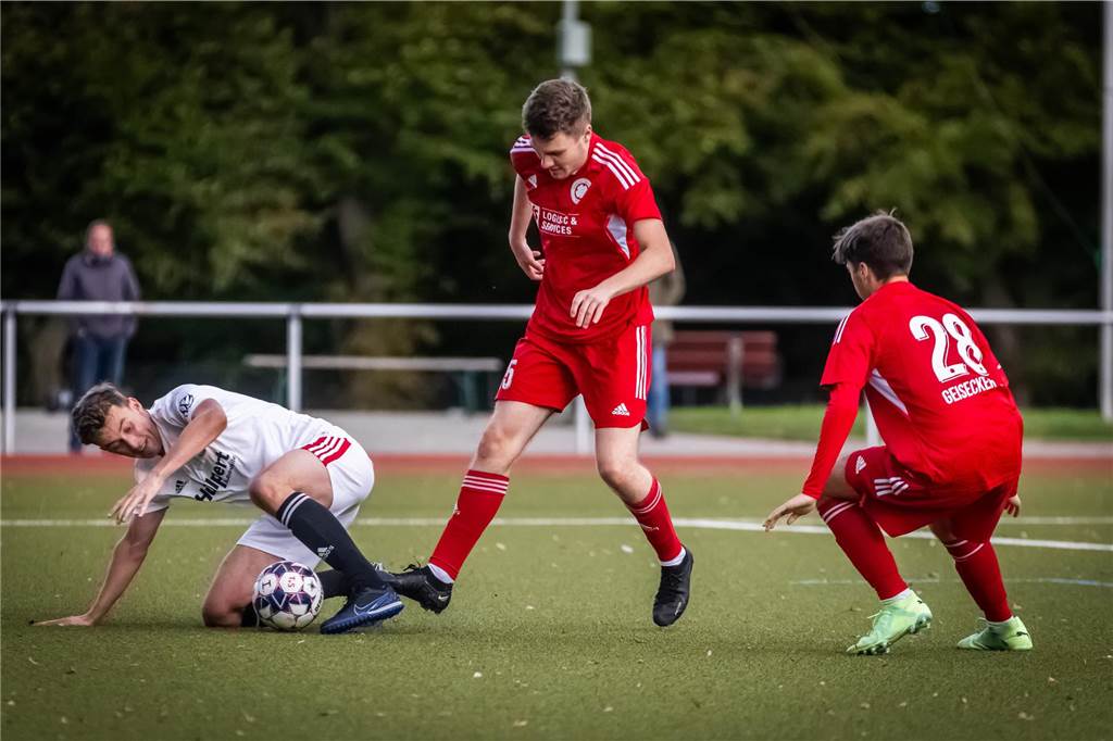 Der Geisecker SV hat beim TuS Eichlinghofen mit 0:3 verloren.