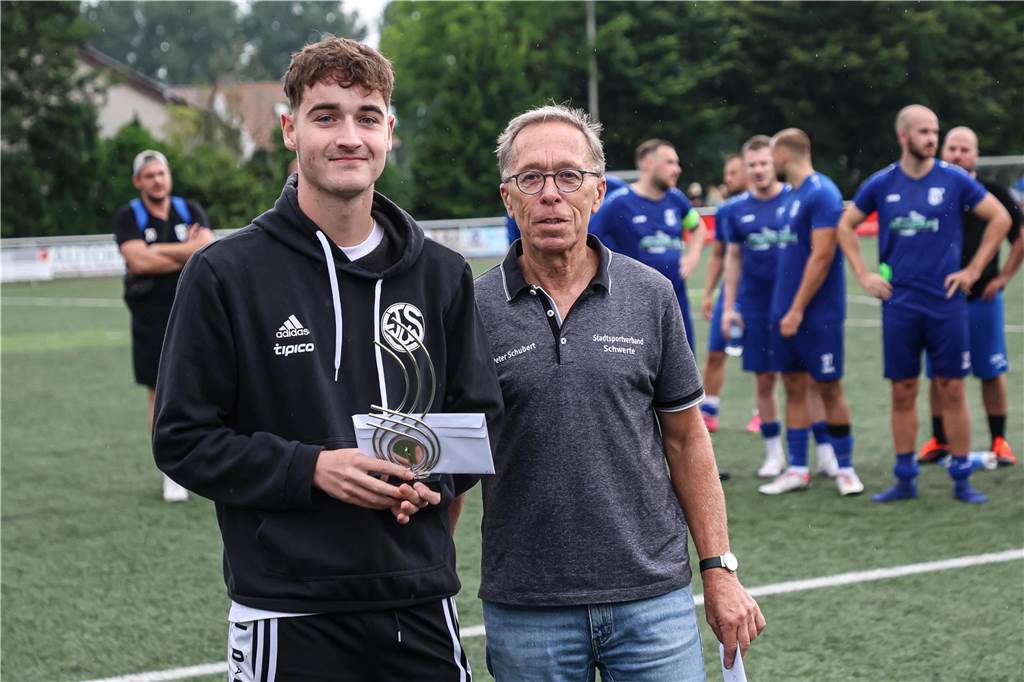 Der Geisecker SV hat das Endspiel der Stadtmeisterschaft mit 2:0 gegen den VfL Schwerte gewonnen.