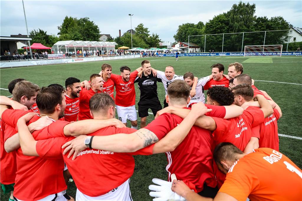 Der Geisecker SV hat das Endspiel der Stadtmeisterschaft mit 2:0 gegen den VfL Schwerte gewonnen.