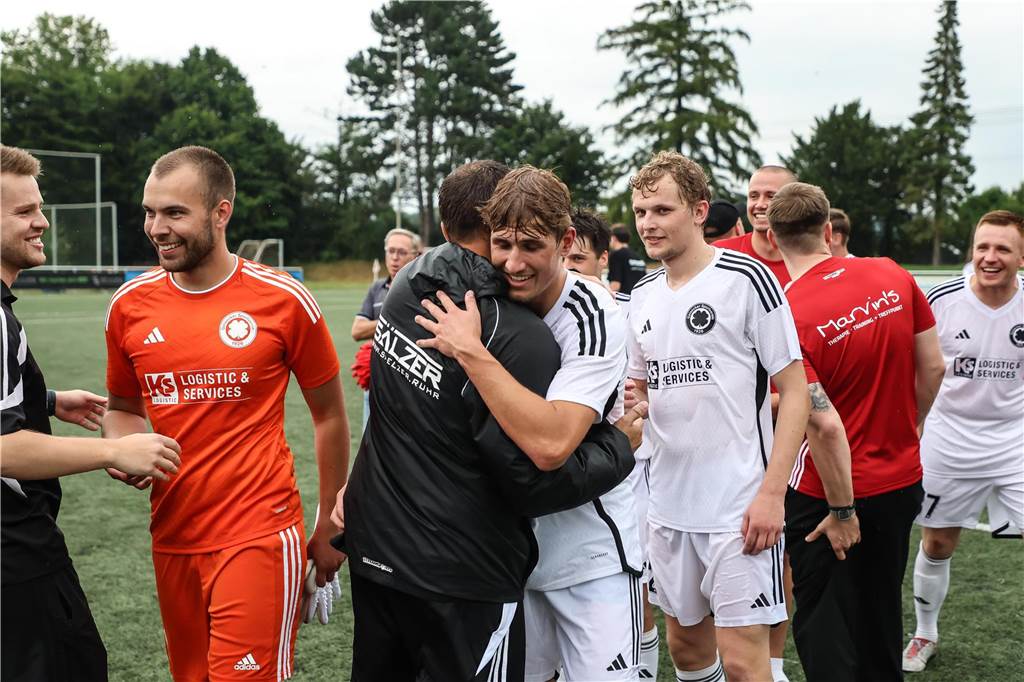 Der Geisecker SV hat das Endspiel der Stadtmeisterschaft mit 2:0 gegen den VfL Schwerte gewonnen.