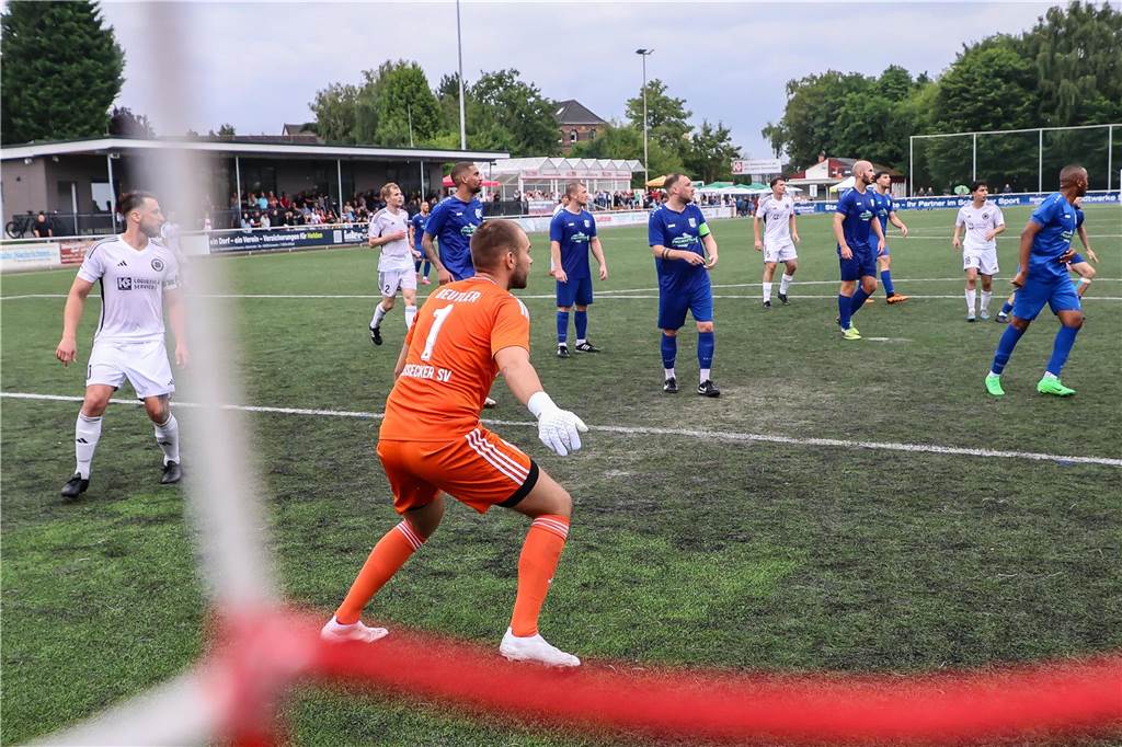 Der Geisecker SV hat das Endspiel der Stadtmeisterschaft mit 2:0 gegen den VfL Schwerte gewonnen.