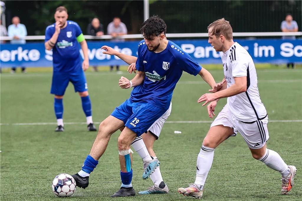 Der Geisecker SV hat das Endspiel der Stadtmeisterschaft mit 2:0 gegen den VfL Schwerte gewonnen.