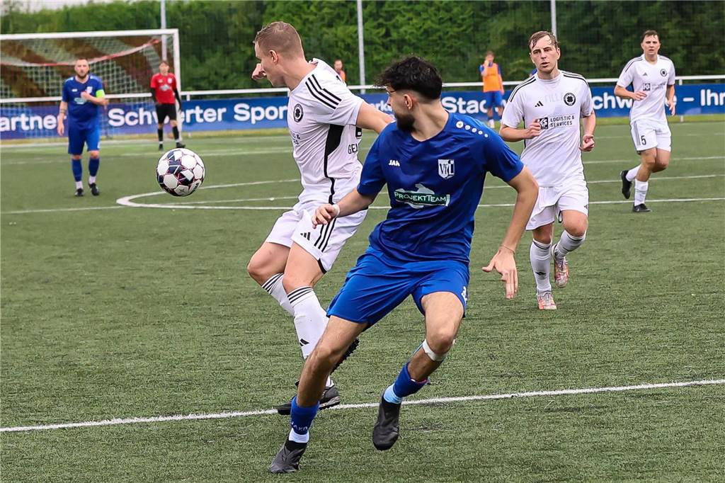 Der Geisecker SV hat das Endspiel der Stadtmeisterschaft mit 2:0 gegen den VfL Schwerte gewonnen.