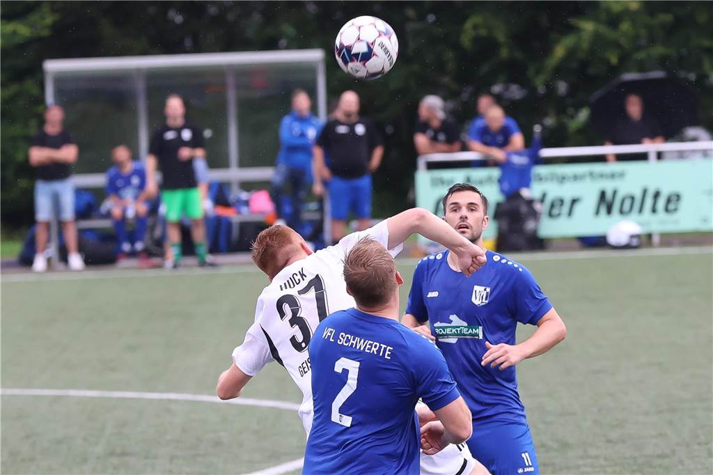 Der Geisecker SV hat das Endspiel der Stadtmeisterschaft mit 2:0 gegen den VfL Schwerte gewonnen.