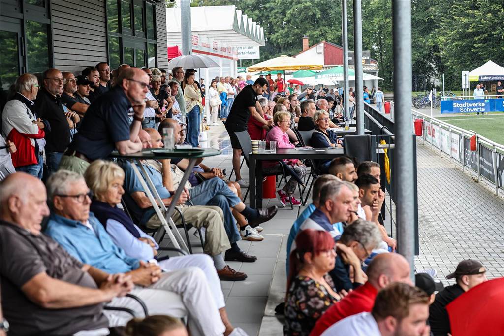 Der Geisecker SV hat das Stadtmeisterschafts-Endspiel gegen den VfL Schwerte mit 2:0 gewonnen.
