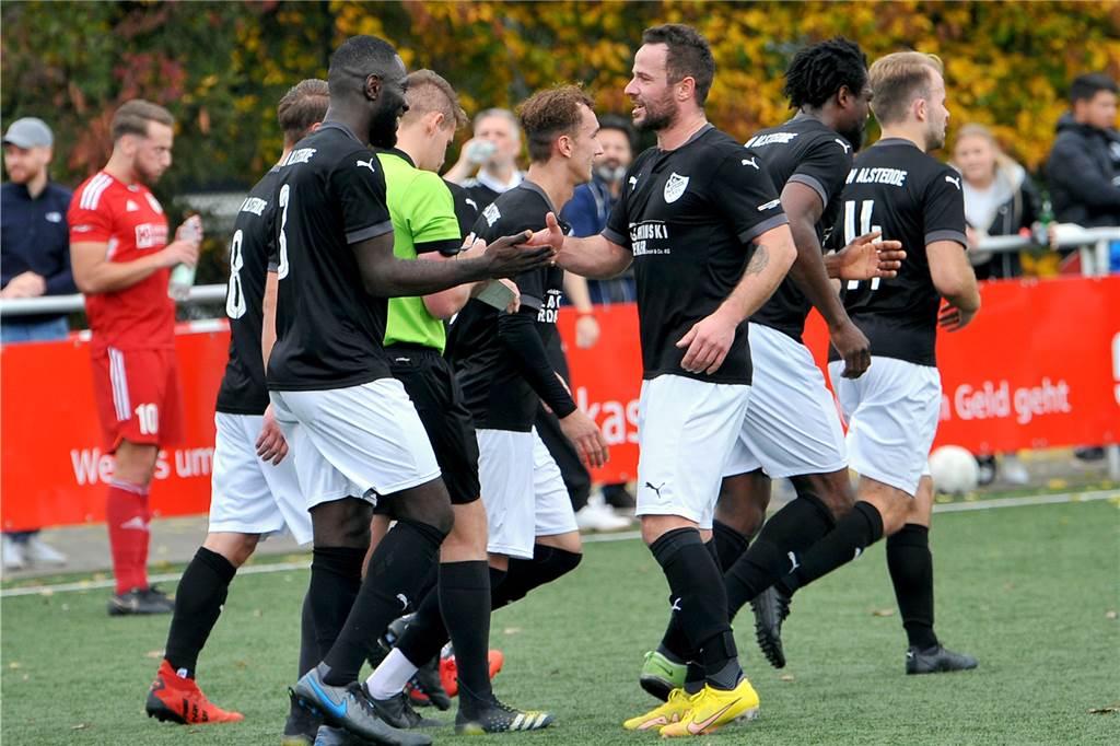 Der Geisecker SV hat gegen Blau-Weiß Alstedde mit 1:3 verloren.