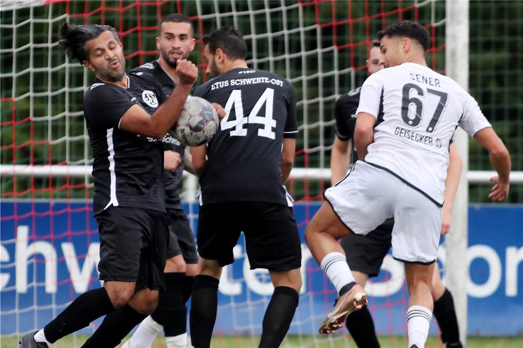 Der Geisecker SV hat gegen den ETuS Schwerte-Ost mit 7:2 gewonnen.