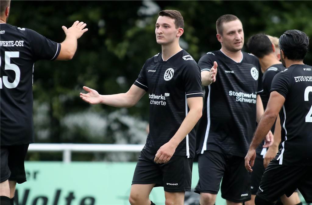 Der Geisecker SV hat gegen den ETuS Schwerte-Ost mit 7:2 gewonnen.