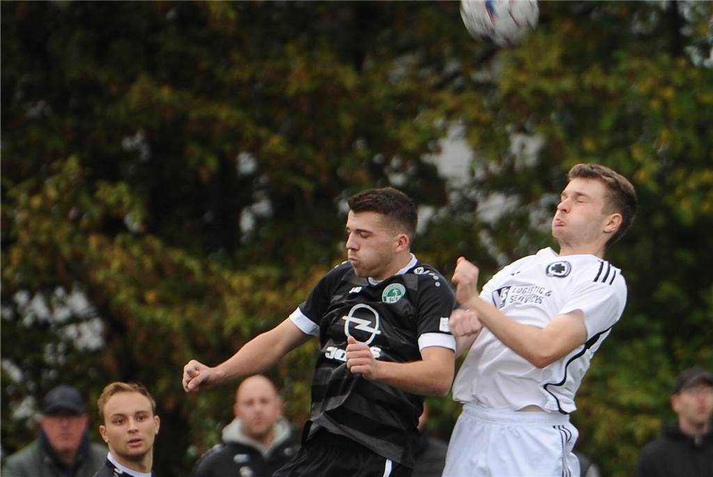 Der Geisecker SV hat gegen die SG Massen mit 0:2 verloren.