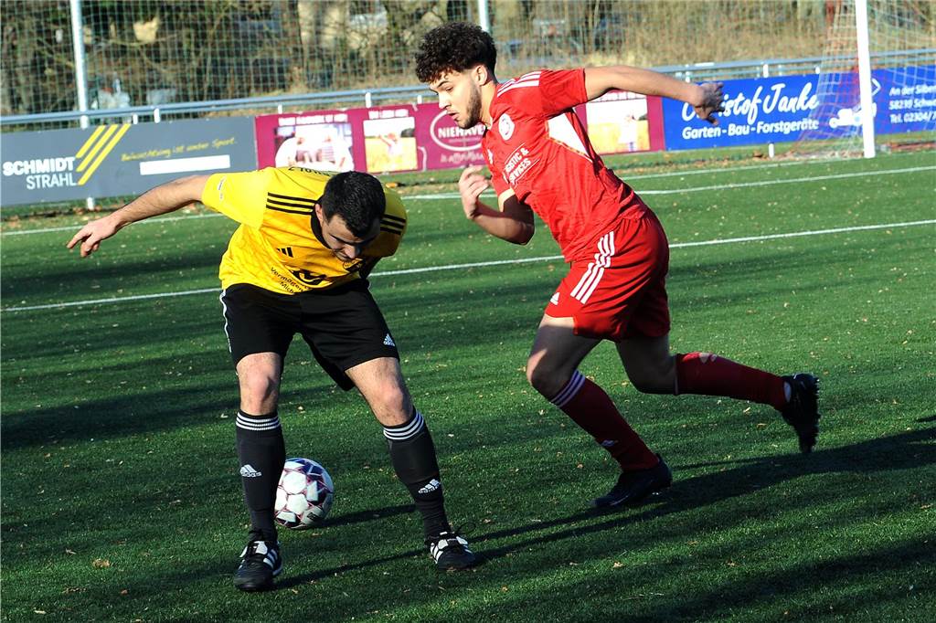 Der Geisecker SV hat gegen die Sportfreunde Sölderholz mit 4:0 gewonnen.