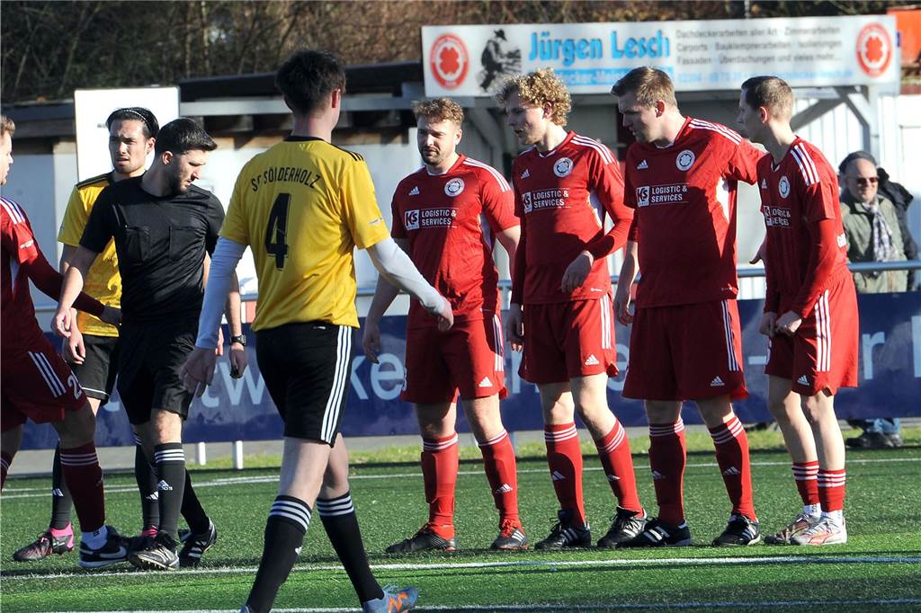 Der Geisecker SV hat gegen die Sportfreunde Sölderholz mit 4:0 gewonnen.