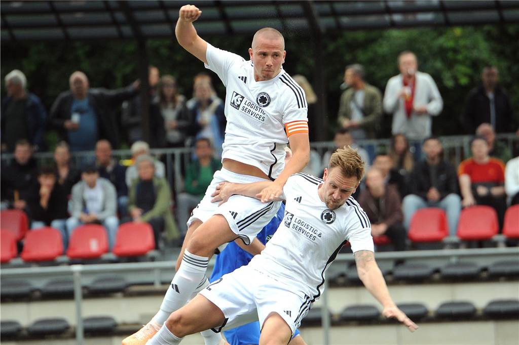 Der Geisecker SV ist nach einem 3:0-Endspielsieg gegen den VfL Schwerte der Fußball-Stadtmeister 2023. Der VfB Westhofen (2:1 gegen den SC Berchum/Garenfeld) wurde Dritter.