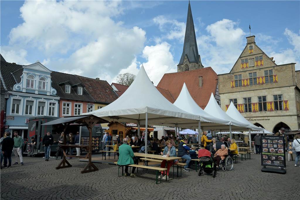 Diese Events stehen 2024 auf dem Plan: Sim-Jü, Straßenfestival und Karneval Genussfrühling auf dem Marktplatz in Werne