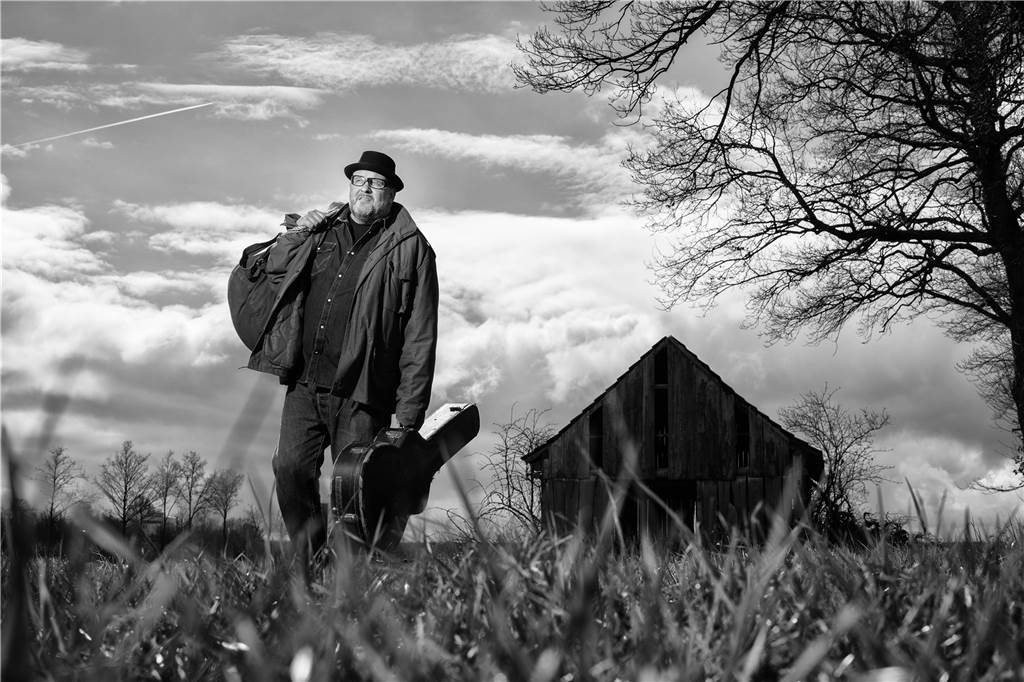 Der Könich lebt: Stadtlohner Musiker Thomas Willemsen nimmt Soloalbum auf Der gereifte "Könich" hat schon sein zweites Soloprojekt im Auge.