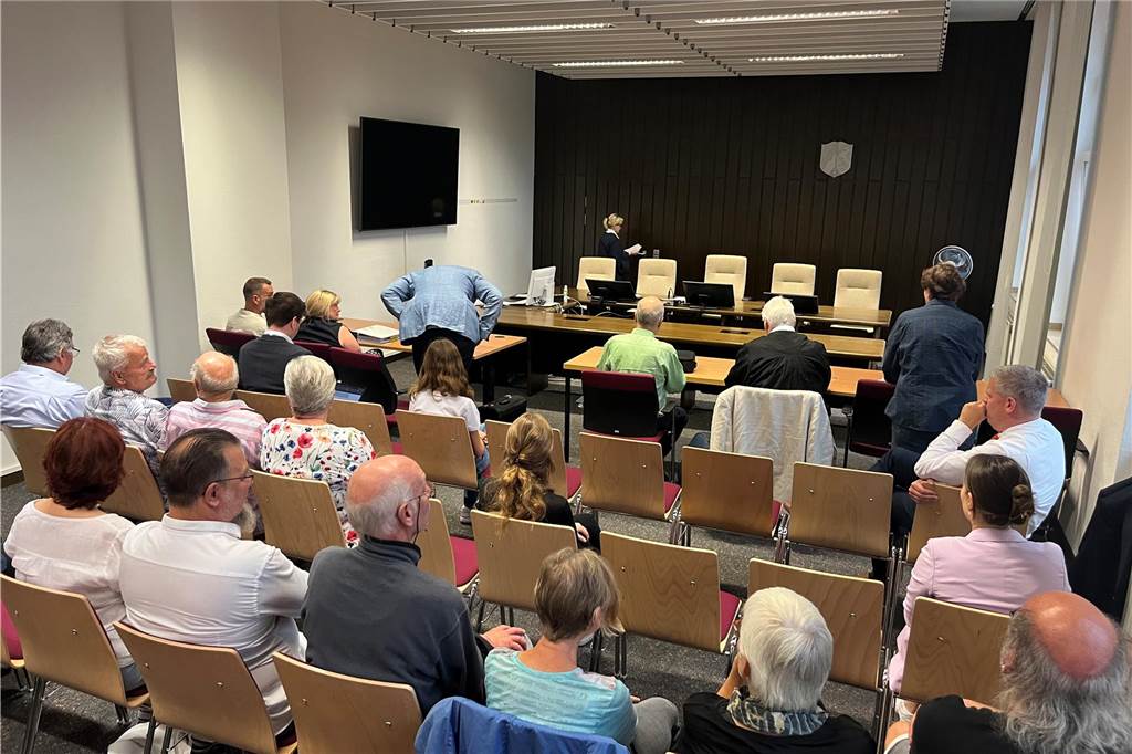 Klage der BI zum Bürgerentscheid abgewiesen: „Es steht erst 1:0 für den Gegner“ Der Gerichtssaal am Verwaltungsgericht Gelsenkirchen war gut gefüllt.