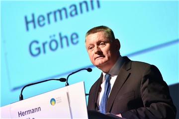 Der Gesundheitsminister folgt mit der Absenkung den Empfehlungen des Schätzerkreises im Gesundheitswesen. Foto: Britta Pedersen