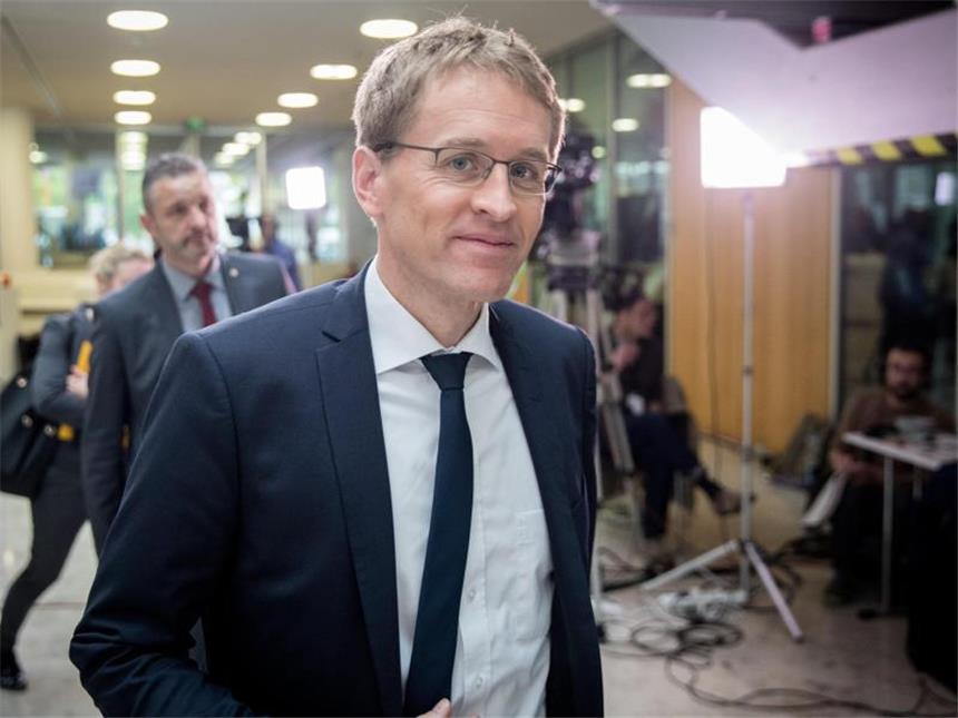 Nach der Wahl beginnt in Kiel der Machtpoker Der Gewinner der Landtagswahl: Daniel Günther ommt in der CDU-Parteizentrale in Berlin an. Foto: Kay Nietfeld
