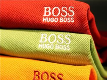 Der größte deutsche Modekonzern Hugo Boss will spätestens vom kommenden Jahr an maßgeschneiderte Anzüge anbieten.