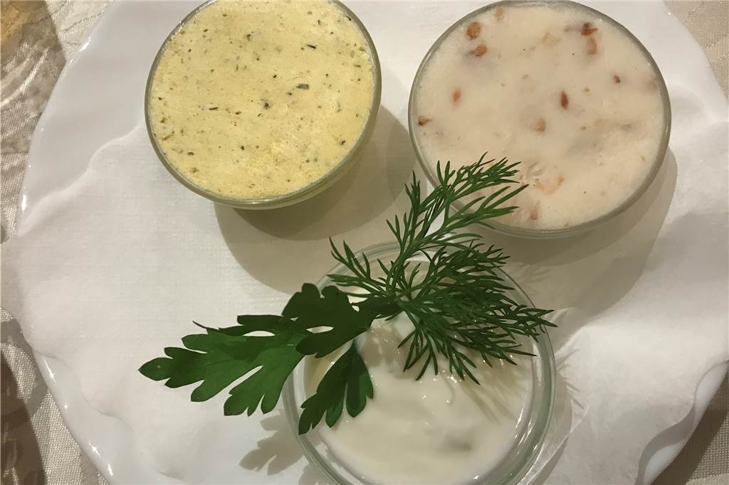 Der Olfener Landgasthof Zum Forsthaus bietet moderne Küche hinter betagten Mauern Der Gruß der Küche ist ein echtes Willkommen mit pikantem Quark, Schmalz und ungewöhnlich leckerer Kräuterbutter
