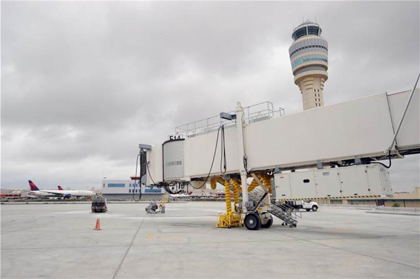Was ist der größte Flughafen der Welt? Der Hartsfield-Jackson Atlanta International Airport in Georgia ist gemessen an den Passagierzahlen der größte Flughafen der Welt. Foto: Erik S. Lesser