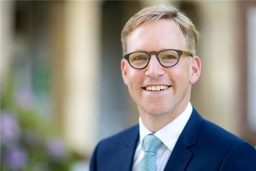 Der heimische Bundestagsabgeordnete Marc Henrichmann wirft der Bundesregierung Tatenlosigkeit in der Frage einer möglichen Impfpflicht vor.