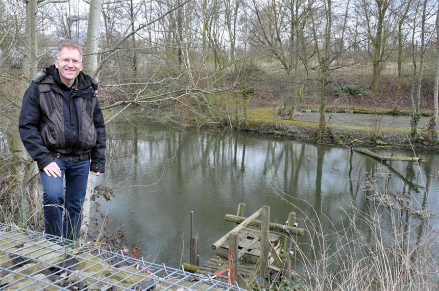 Was ein Wasserbaumeister alles können muss Der Herr über Lünens Flüsse und Bäche: Michael Petruck, Wasserbaumeister des Lippeverbandes.