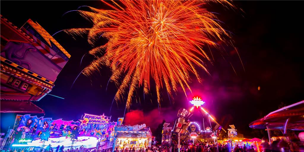 Im Video: Mit diesem Feuerwerk endete die Bartholomäuskirmes Feuerwerk zum Ende der Bartholomäuskirmes in Lütgendortmund