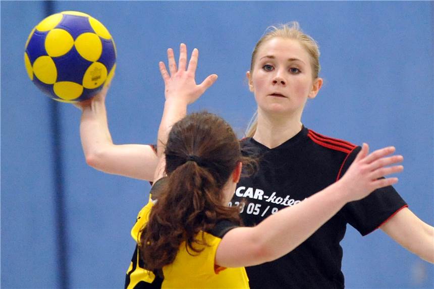 Albatrosse fordern Adler am Sonntag heraus Der HKC Albatros muss auf Michelle Jasik (am Ball) verzichten.