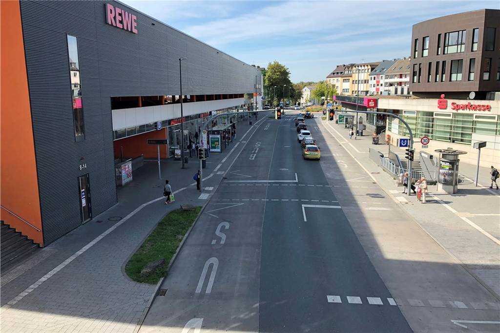 Hörde: Hier gibt es alles, was zum Leben dazugehört Der Hörder Bahnhof bietet eine perfekte Verkehrsanbindung. Er ist aber auch ein Ort, an dem Kriminalität und Verschmutzung für Diskussionen sorgen.