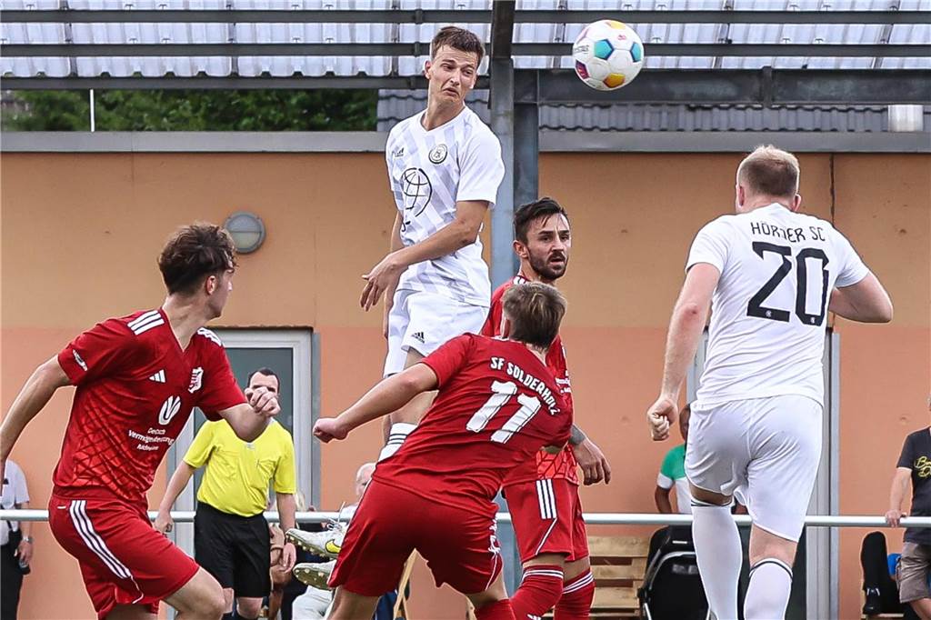 Der Hörder SC besiegte die SF Sölderholz deutlich mit 3:0.