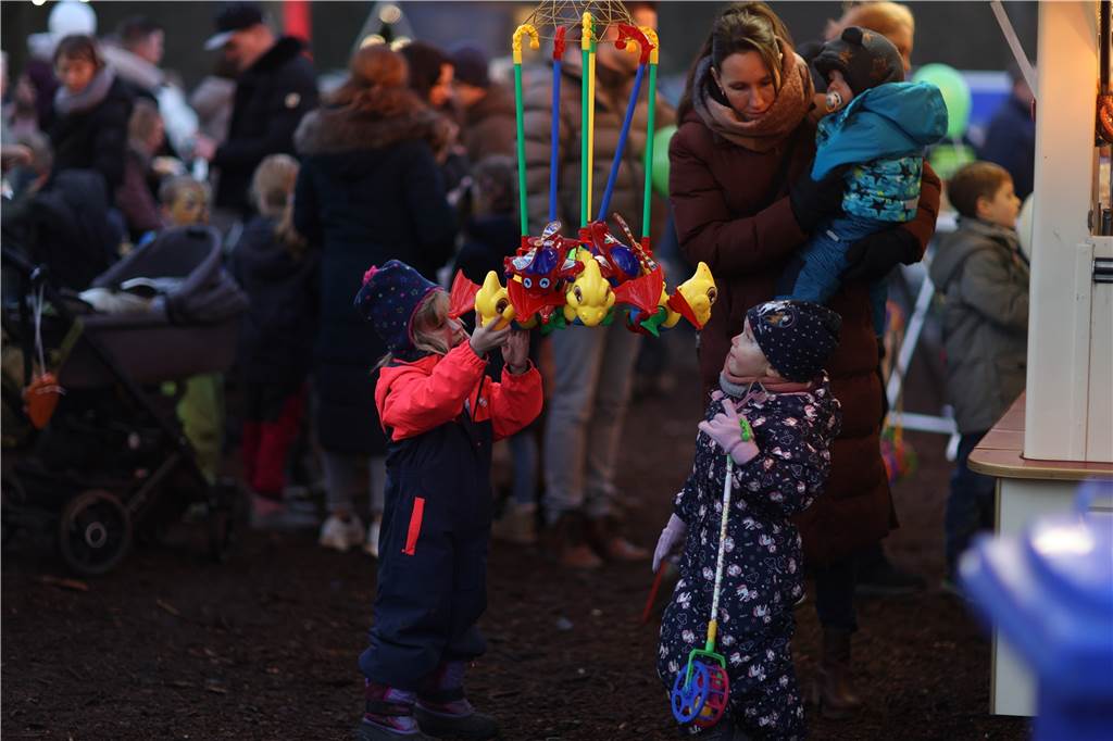 Der Hüttenzauber in Südkirchen hat viele Menschen begeistert. Von jung bis älter.