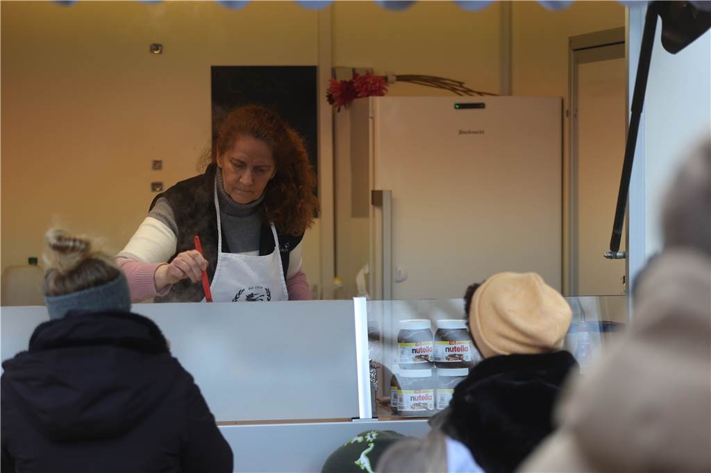 Der Hüttenzauber in Südkirchen hat viele Menschen begeistert. Von jung bis älter.