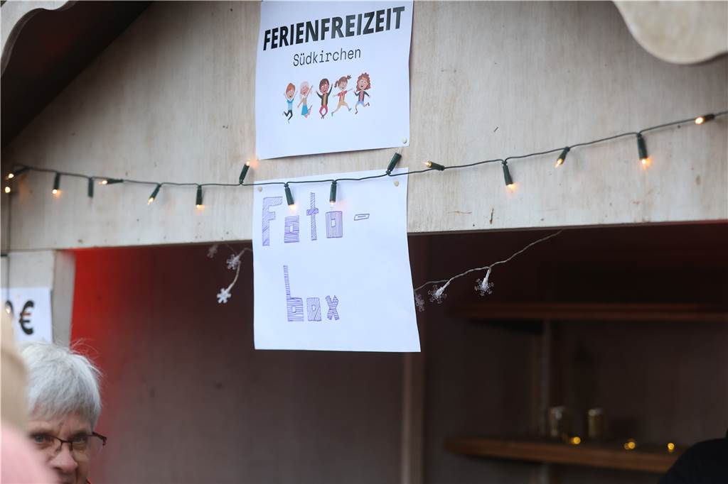 Der Hüttenzauber in Südkirchen hat viele Menschen begeistert. Von jung bis älter.