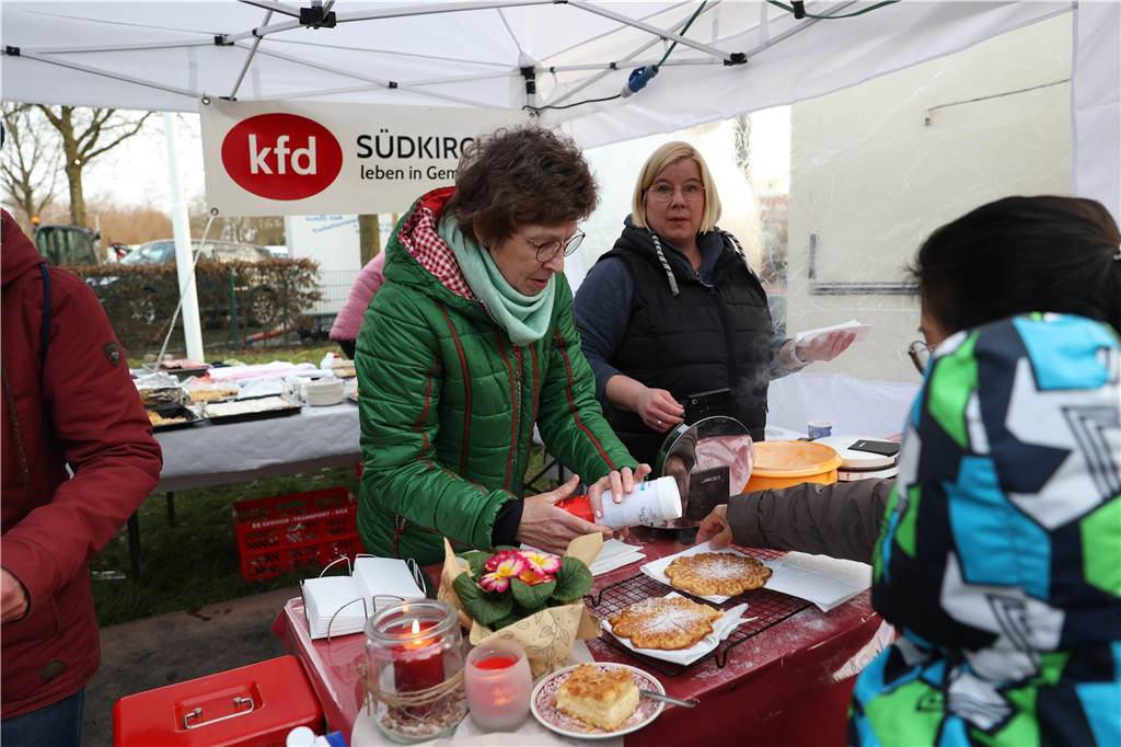 Der Hüttenzauber in Südkirchen hat viele Menschen begeistert. Von jung bis älter.
