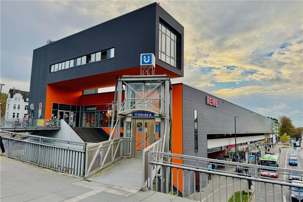 Über den Dächern von Hörde eröffnet ein neues Pole-Dance-Studio Hörder Bahnhof