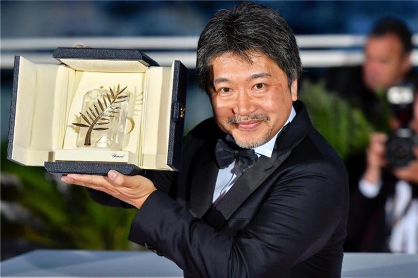 Preise in Cannes: Den Schwachen eine Stimme geben Der japanische Regisseur Kore-Eda Hirokazu erzählt in „Shoplifters“ von einer Patchwork-Familie am Rand der Gesellschaft. Foto: Chen Yichen/XinHua
