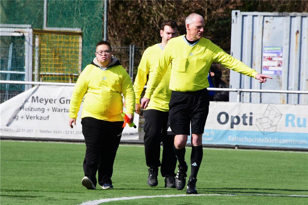 Der Jubel war groß bei der Frohlinder Reserve: Der FCF III gewann das Topspiel gegen den VfR Rauxel.