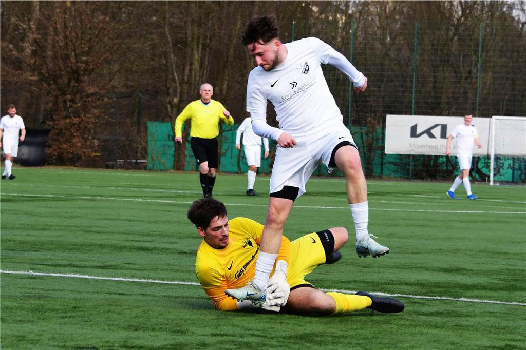 Der Jubel war groß bei der Frohlinder Reserve: Der FCF III gewann das Topspiel gegen den VfR Rauxel.
