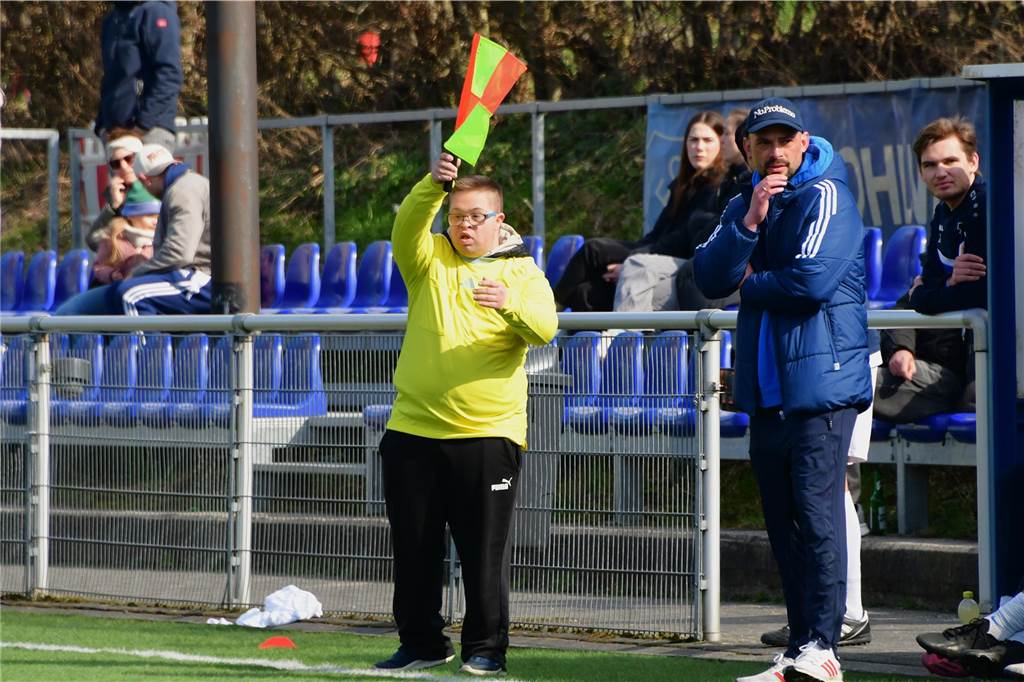 Der Jubel war groß bei der Frohlinder Reserve: Der FCF III gewann das Topspiel gegen den VfR Rauxel.