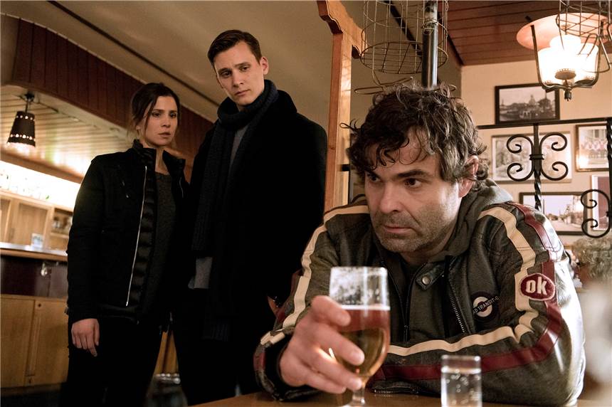WDR weist harsche Kritik von Oberbürgermeister Ullrich Sierau an Dortmund-Tatort zurück Der jüngste Dortmund-Tatort „Zorn“, bei dem es um einen Mord im Ex-Bergmann-Milieu geht, hat dem WDR heftige Kritik von Dortmunds Oberbürgermeister Ullrich Sierau eingebracht. Es würden nur alte Klischees verbreitet, meint Sierau. Der WDR verteidigt sich.